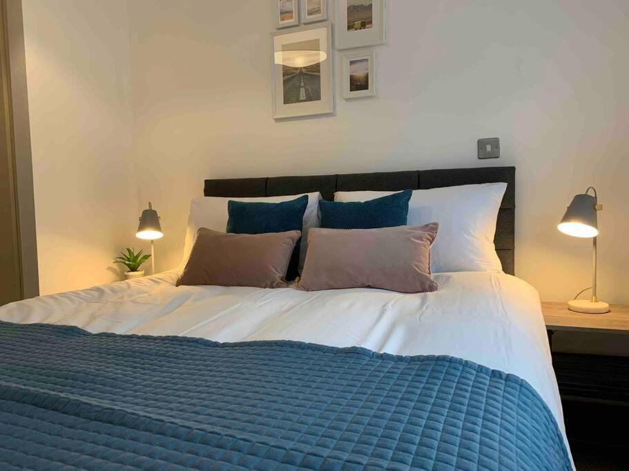 Vila Stylish & Spacious 3 Bed House With 2 Free Car Parking Spaces Appledram Exteriér fotografie